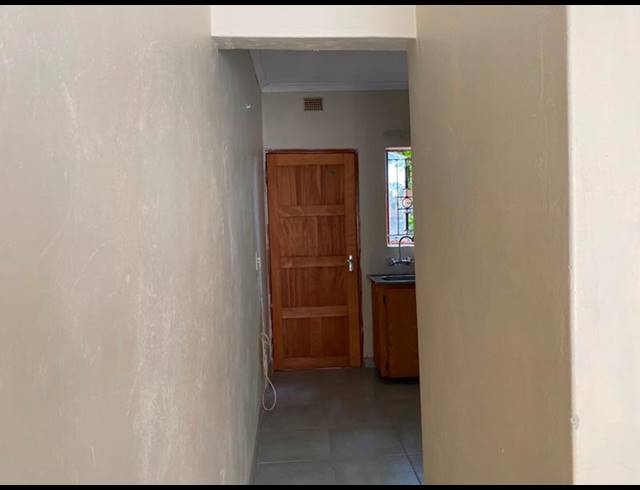 1 BEDROOM PROPERTY TO RENT IN MAHWELERENG
